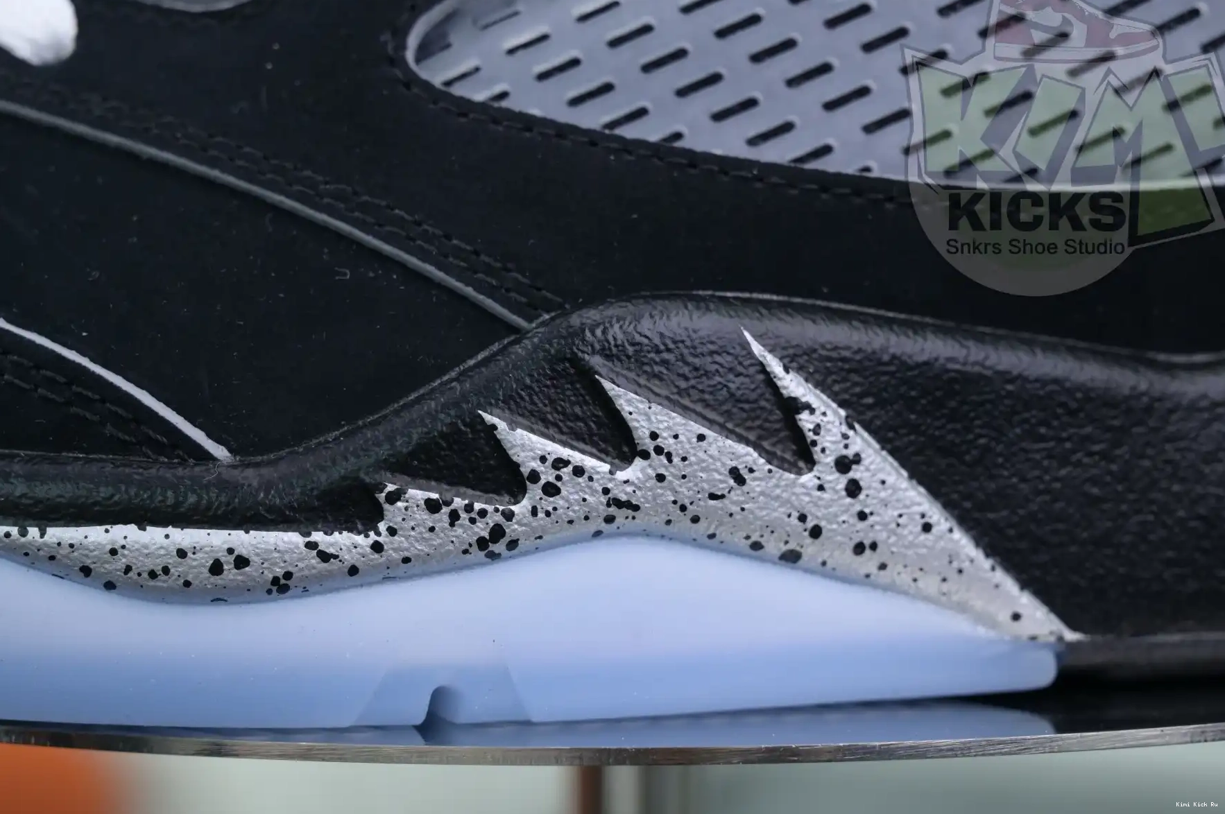 Jordan REIMAGINED” 5“BLACK Air Kimikick Jordan METALLIC 0524